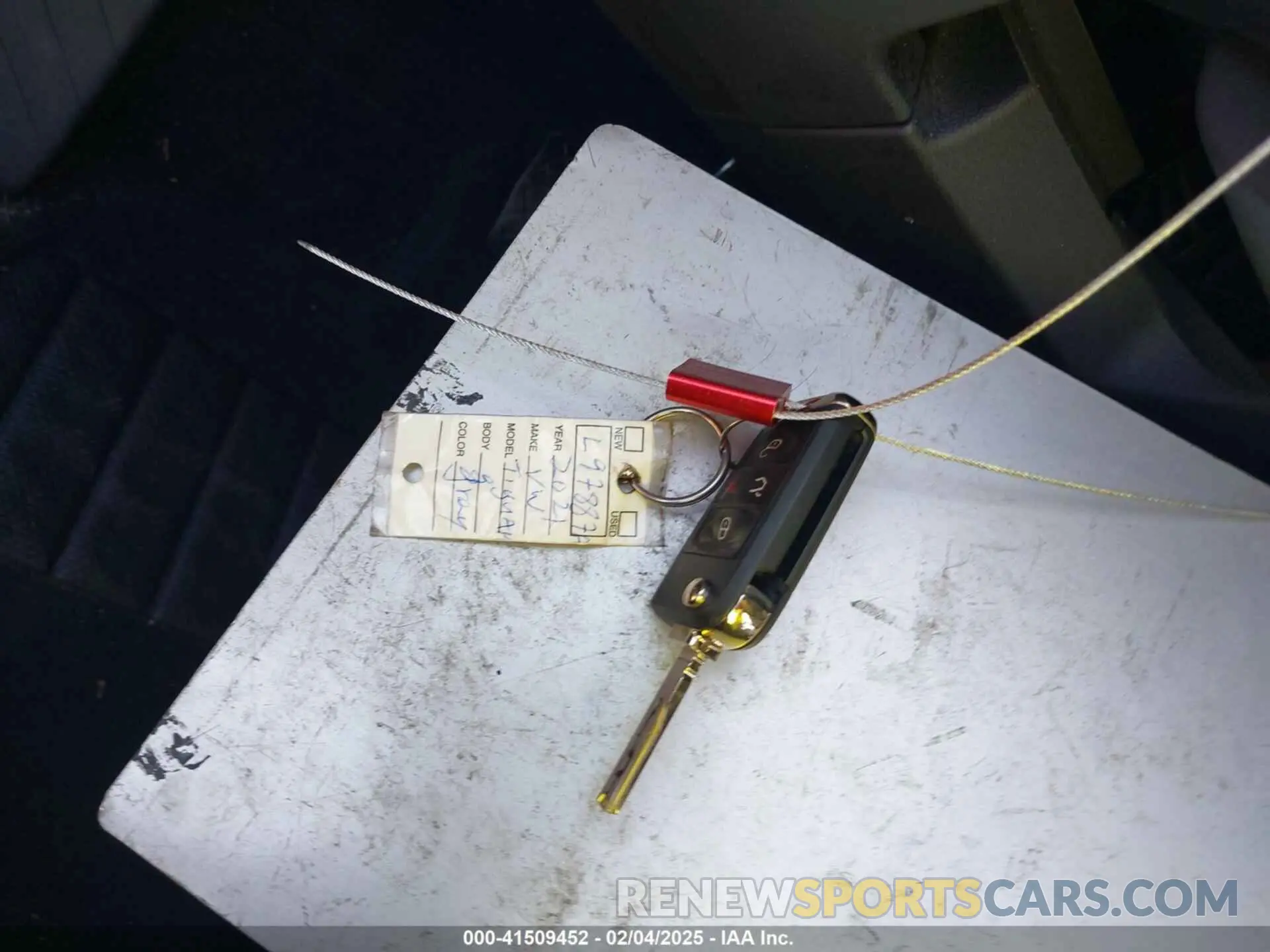 11 Photograph of a damaged car 3VV1B7AX5MM081763 VOLKSWAGEN TIGUAN 2021