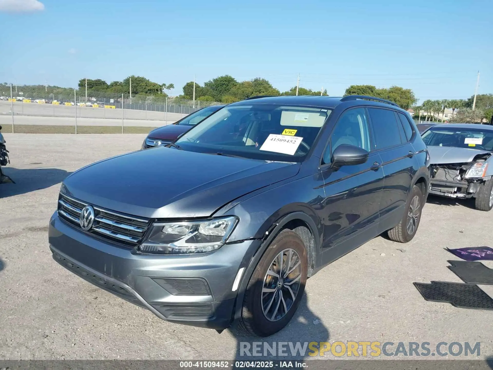 6 Photograph of a damaged car 3VV1B7AX5MM081763 VOLKSWAGEN TIGUAN 2021