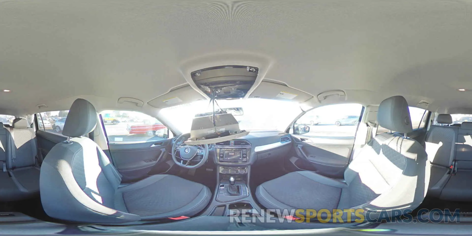 14 Photograph of a damaged car 3VV1B7AX7MM015070 VOLKSWAGEN TIGUAN 2021