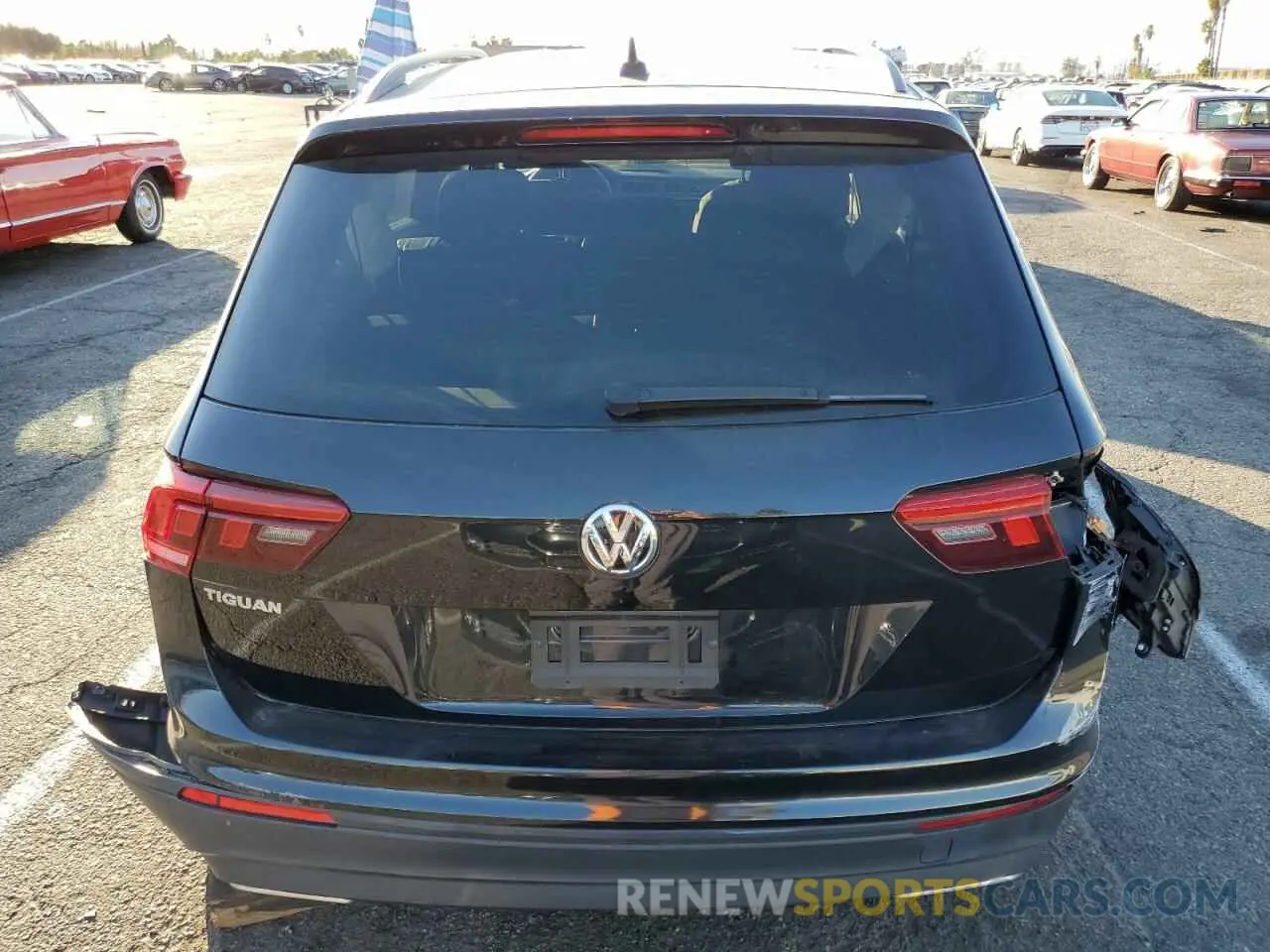 6 Photograph of a damaged car 3VV1B7AX7MM015070 VOLKSWAGEN TIGUAN 2021