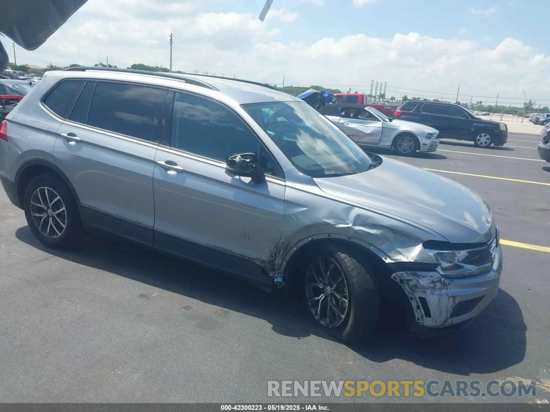 1 Photograph of a damaged car 3VV1B7AX7MM117954 VOLKSWAGEN TIGUAN 2021