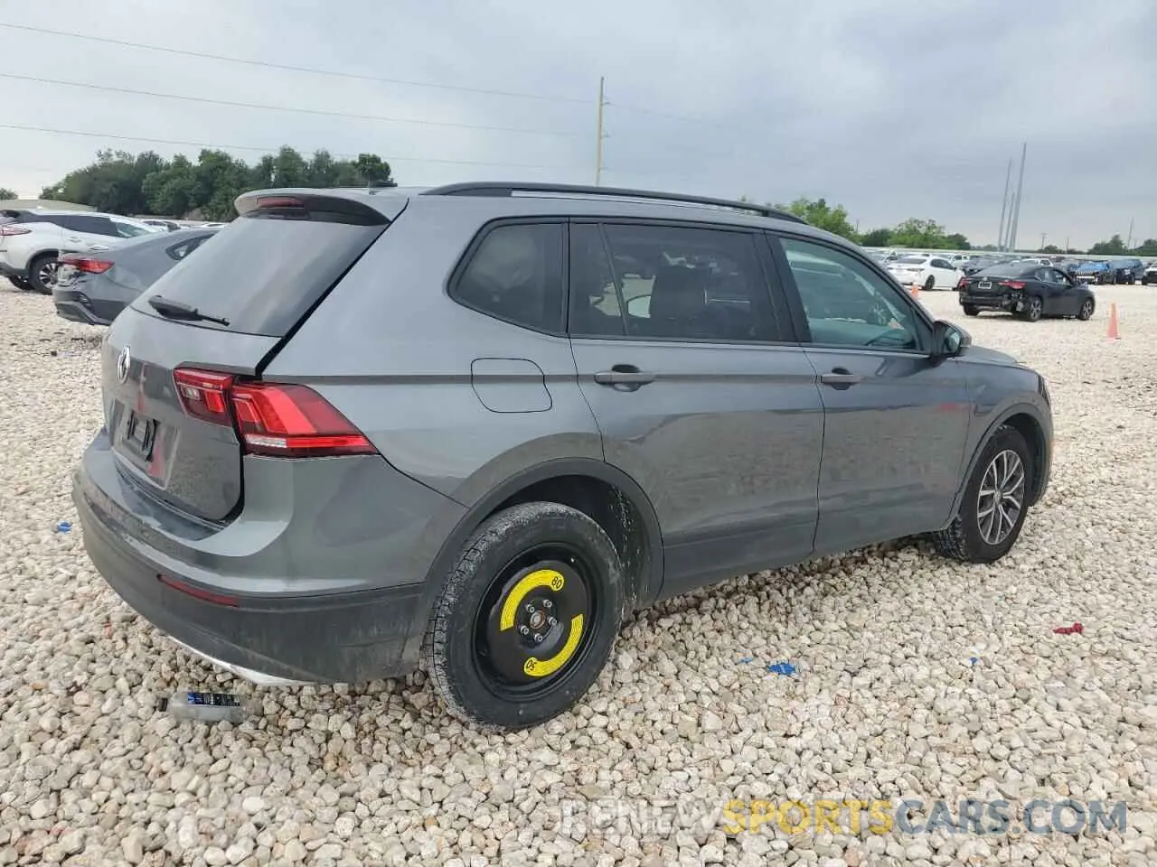 3 Photograph of a damaged car 3VV1B7AX9MM012624 VOLKSWAGEN TIGUAN 2021