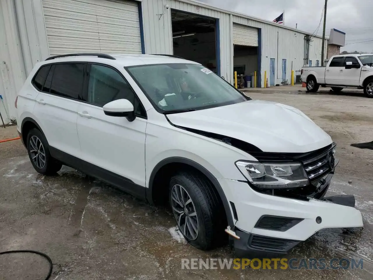 4 Photograph of a damaged car 3VV1B7AX9MM051925 VOLKSWAGEN TIGUAN 2021
