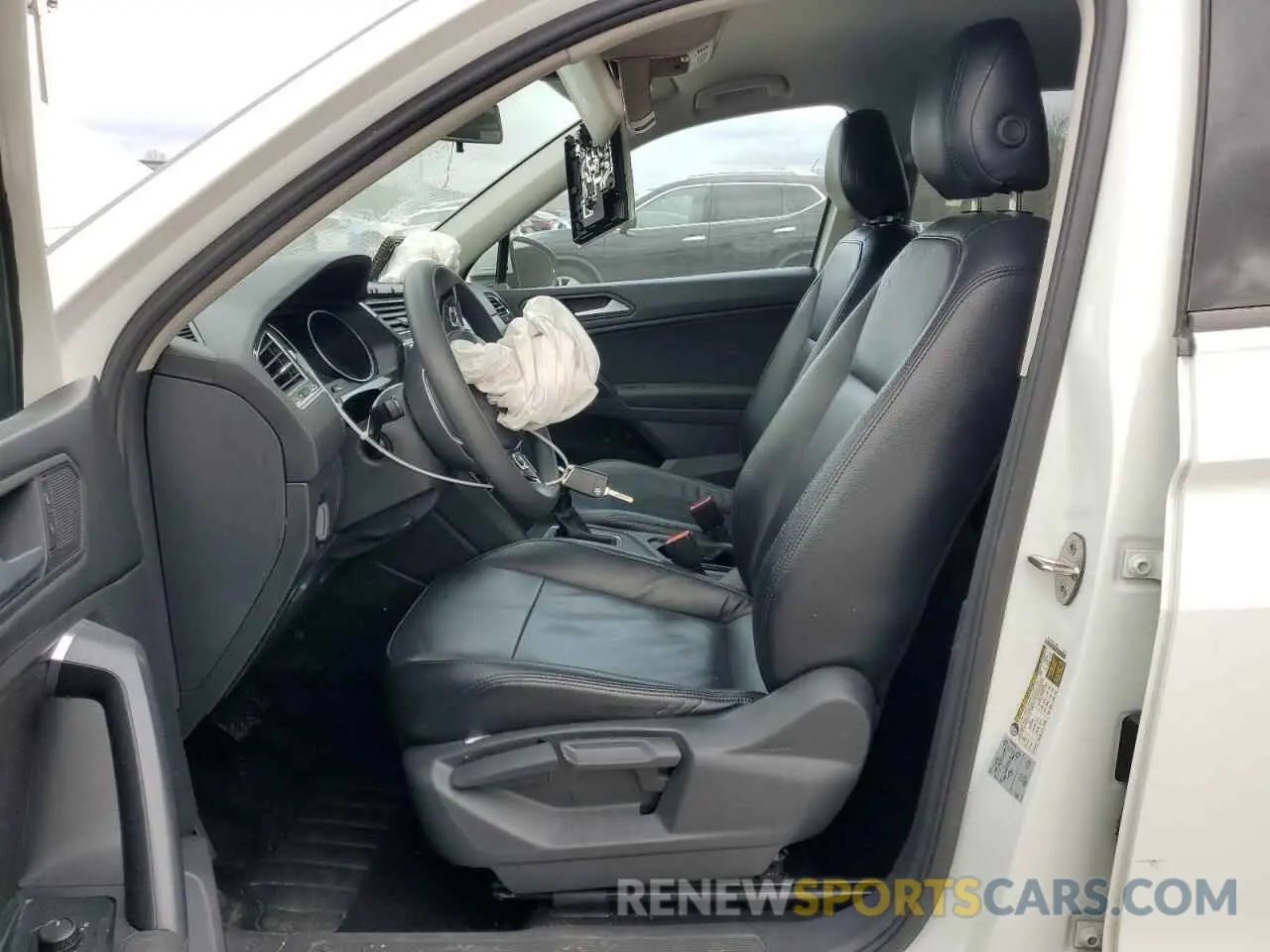 7 Photograph of a damaged car 3VV1B7AX9MM051925 VOLKSWAGEN TIGUAN 2021