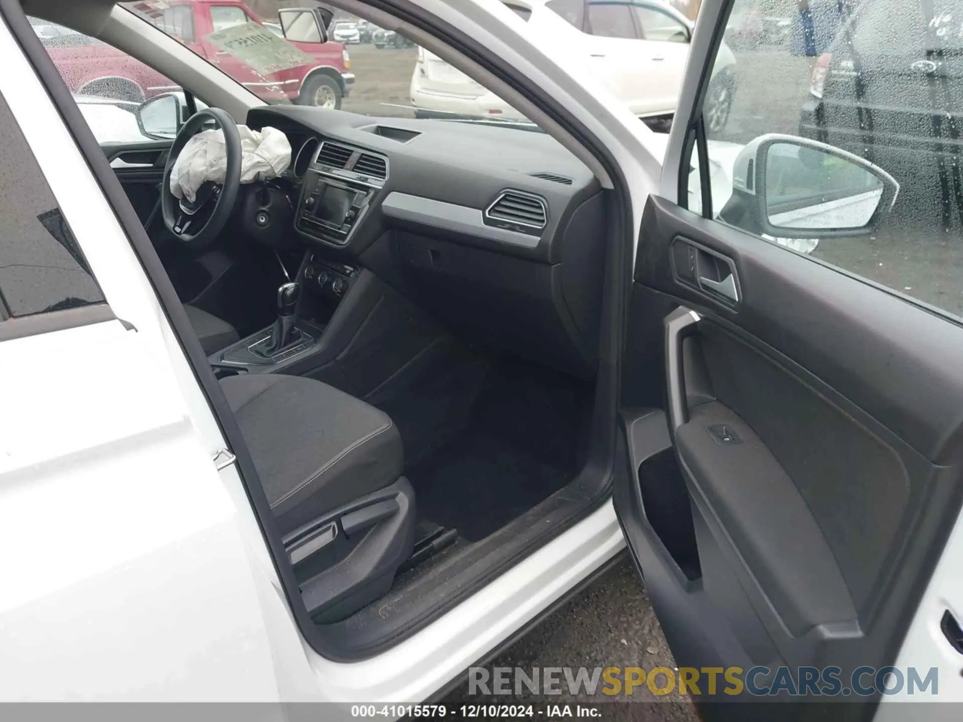5 Photograph of a damaged car 3VV1B7AX9MM077795 VOLKSWAGEN TIGUAN 2021