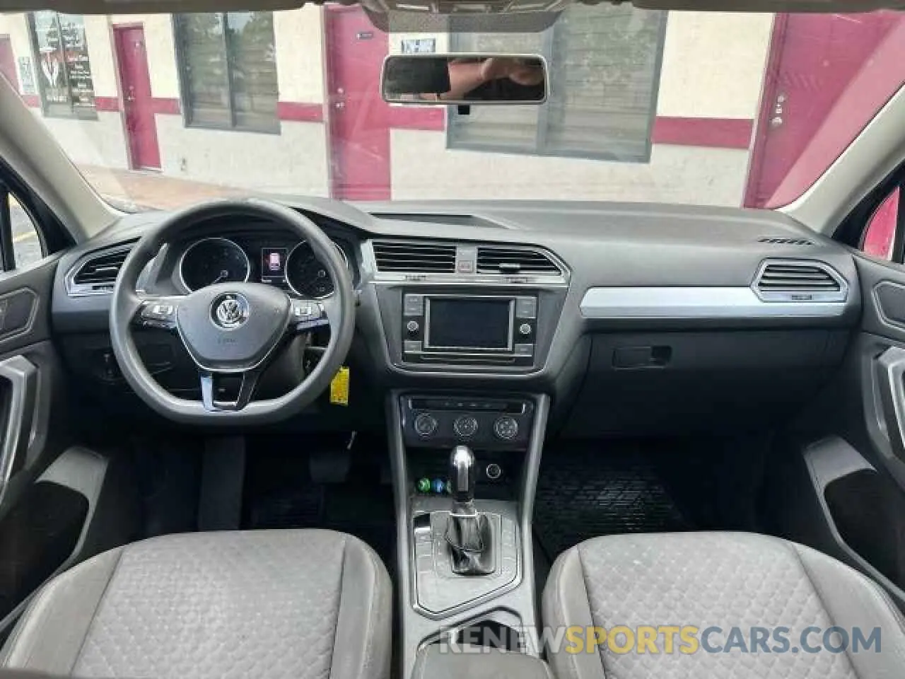 9 Photograph of a damaged car 3VV1B7AX9MM105997 VOLKSWAGEN TIGUAN 2021