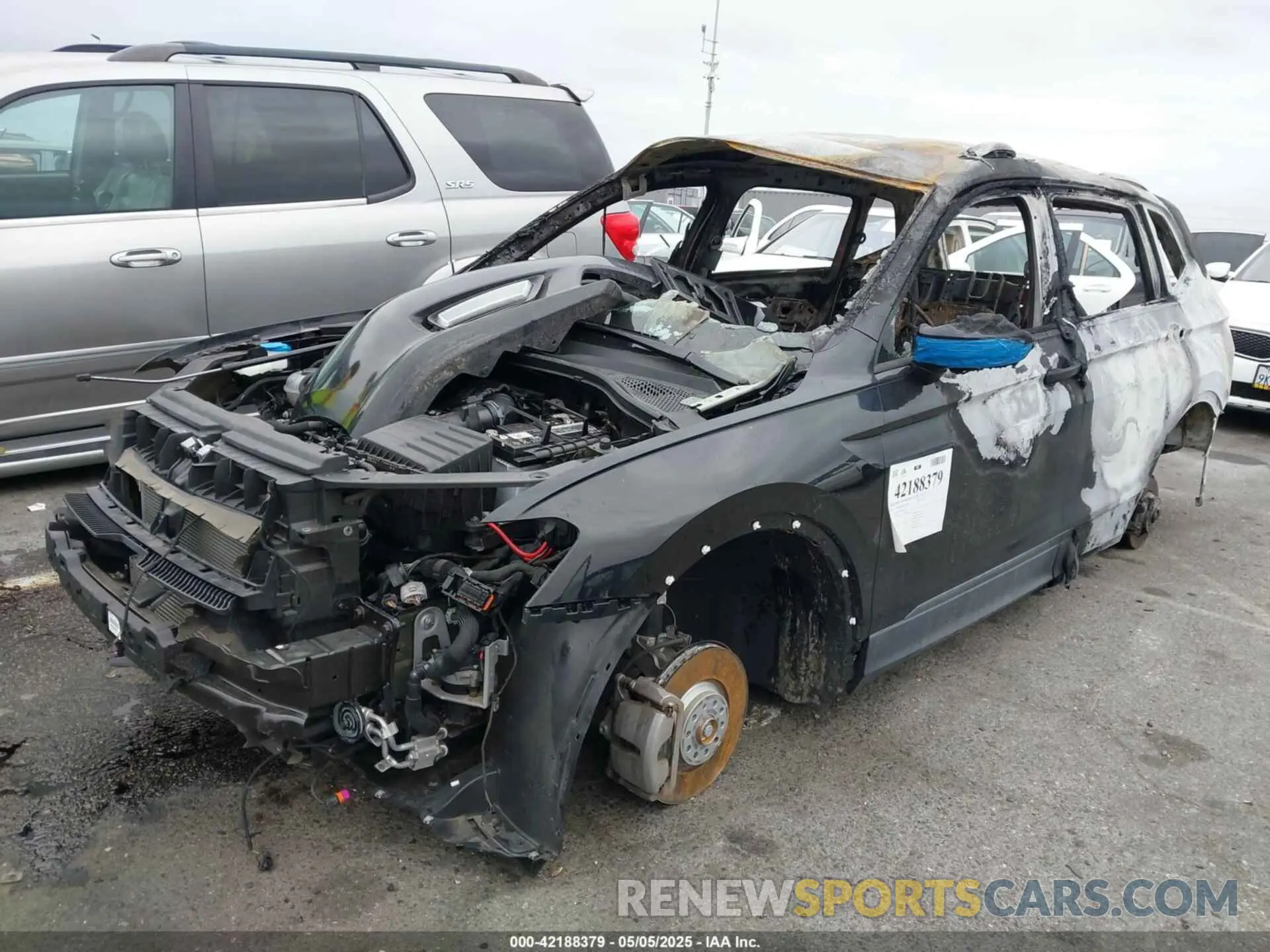 2 Photograph of a damaged car 3VV1B7AXXMM045664 VOLKSWAGEN TIGUAN 2021