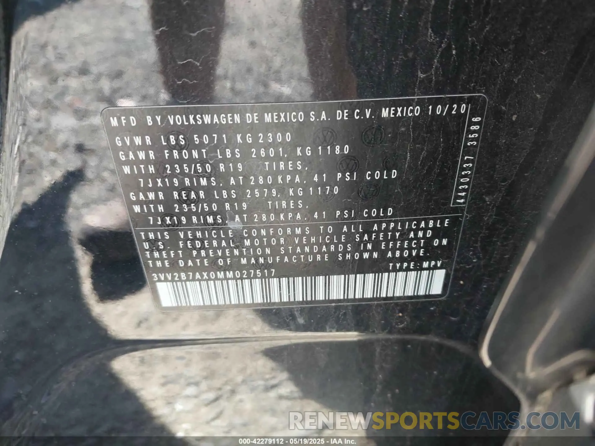 9 Photograph of a damaged car 3VV2B7AX0MM027517 VOLKSWAGEN TIGUAN 2021