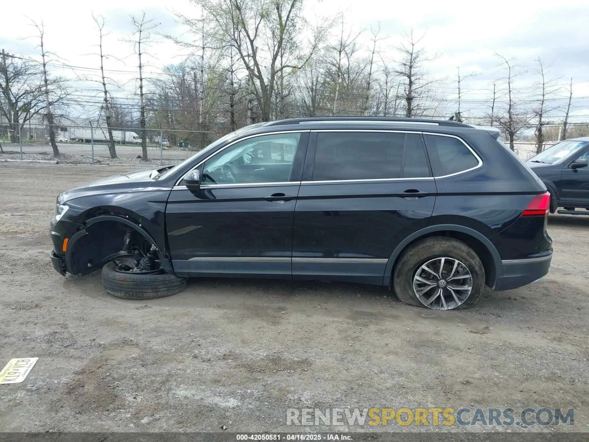 13 Photograph of a damaged car 3VV2B7AX0MM132946 VOLKSWAGEN TIGUAN 2021