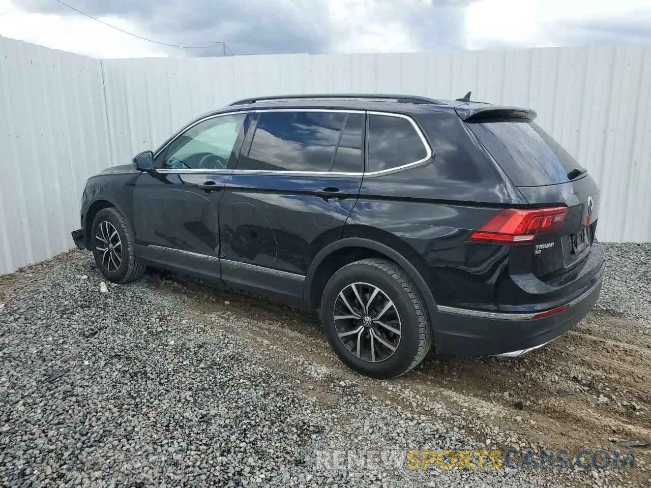 2 Photograph of a damaged car 3VV2B7AX1MM005946 VOLKSWAGEN TIGUAN 2021
