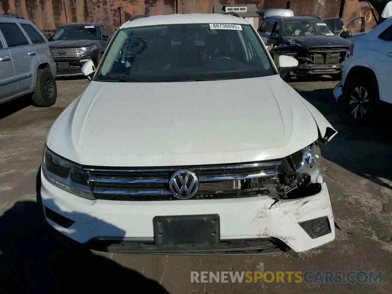 5 Photograph of a damaged car 3VV2B7AX1MM010046 VOLKSWAGEN TIGUAN 2021