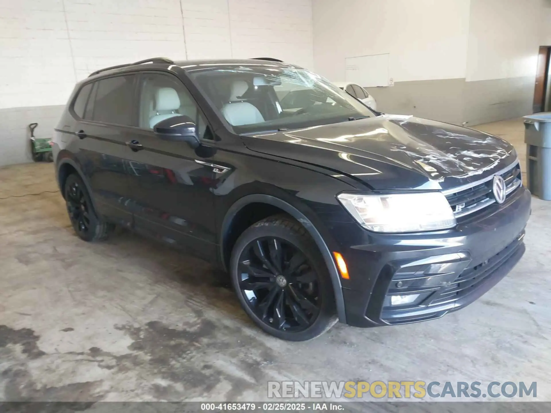 1 Photograph of a damaged car 3VV2B7AX1MM012587 VOLKSWAGEN TIGUAN 2021