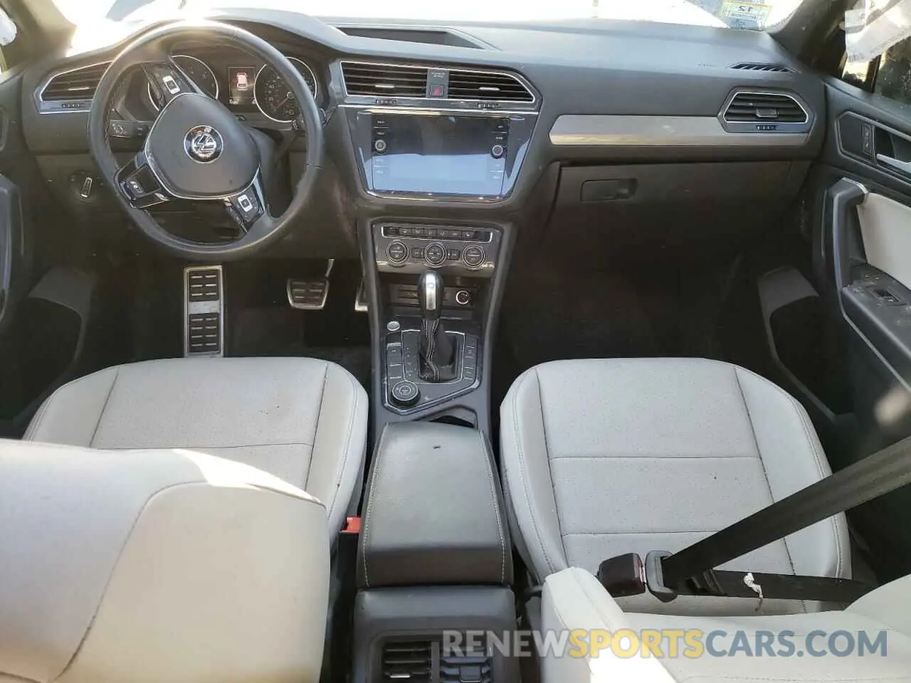 8 Photograph of a damaged car 3VV2B7AX1MM131773 VOLKSWAGEN TIGUAN 2021