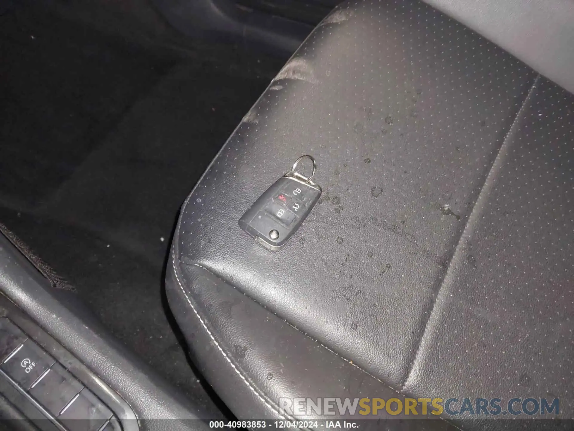 11 Photograph of a damaged car 3VV2B7AX1MM142501 VOLKSWAGEN TIGUAN 2021