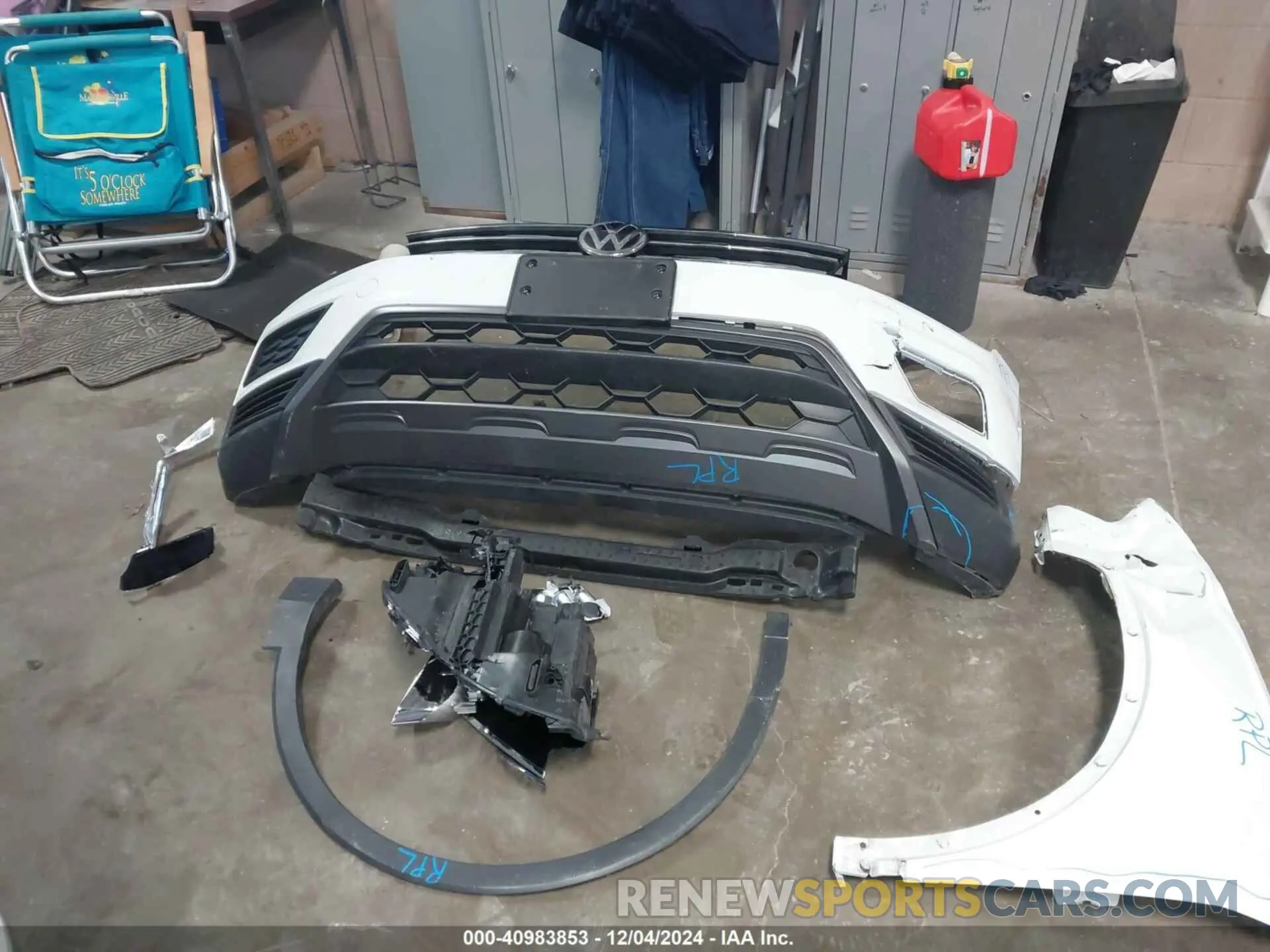 12 Photograph of a damaged car 3VV2B7AX1MM142501 VOLKSWAGEN TIGUAN 2021