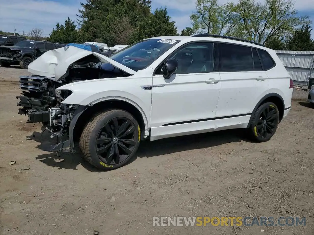 1 Photograph of a damaged car 3VV2B7AX2MM090733 VOLKSWAGEN TIGUAN 2021
