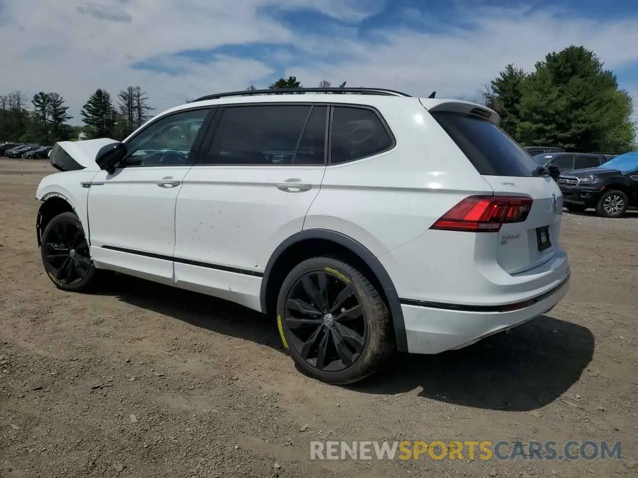 2 Photograph of a damaged car 3VV2B7AX2MM090733 VOLKSWAGEN TIGUAN 2021