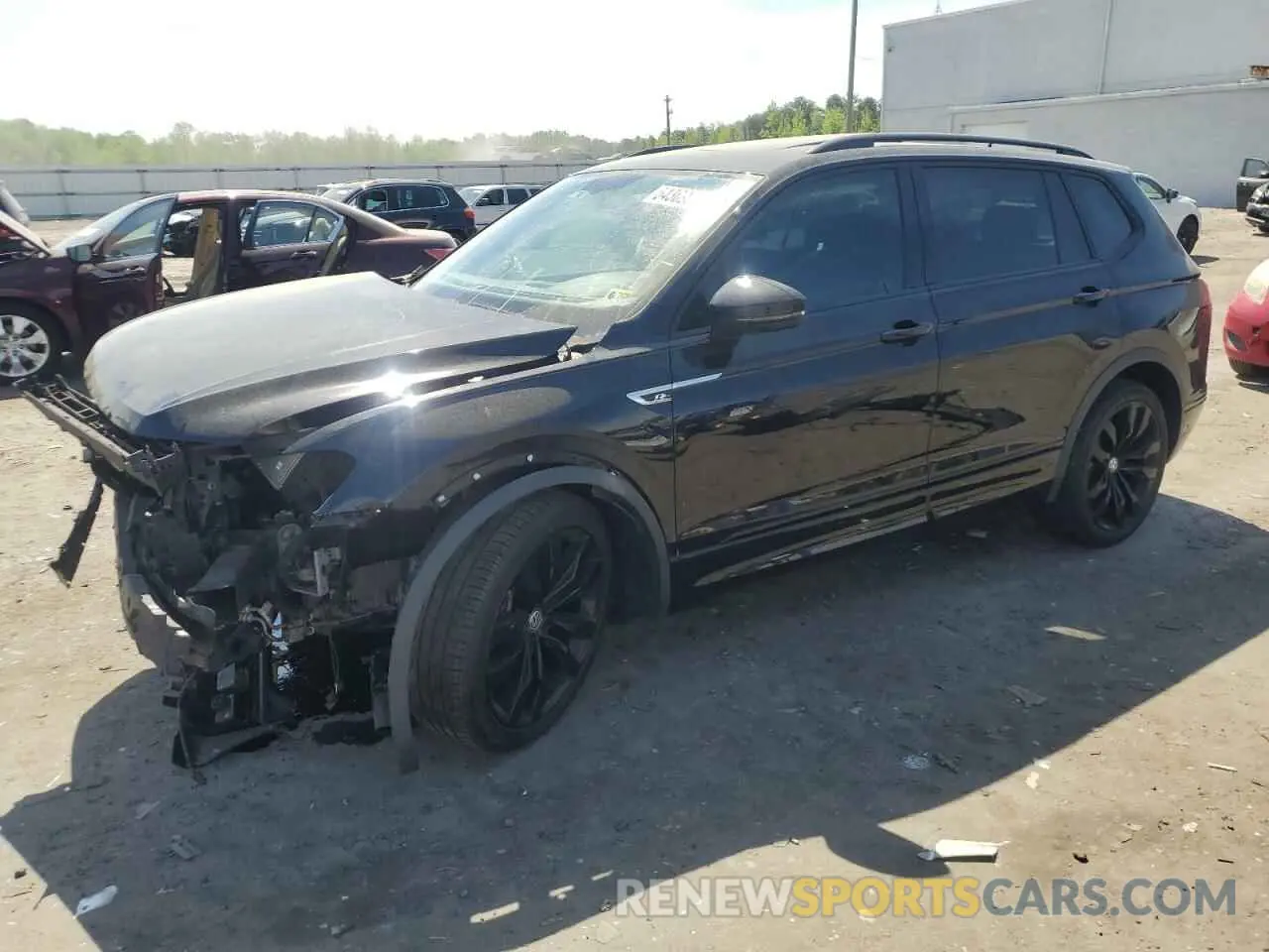 1 Photograph of a damaged car 3VV2B7AX2MM098542 VOLKSWAGEN TIGUAN 2021
