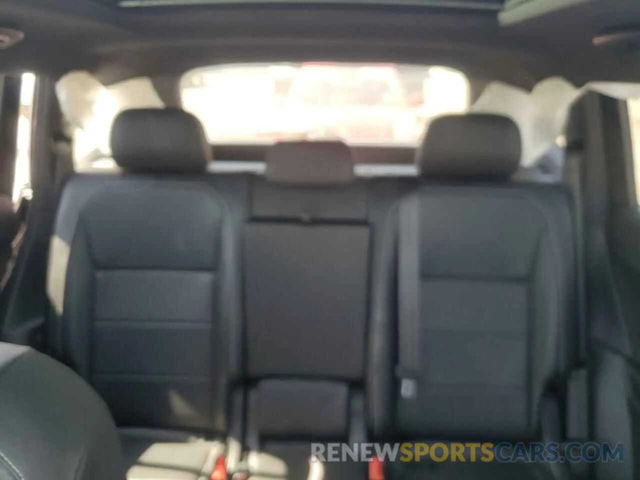 10 Photograph of a damaged car 3VV2B7AX2MM098542 VOLKSWAGEN TIGUAN 2021