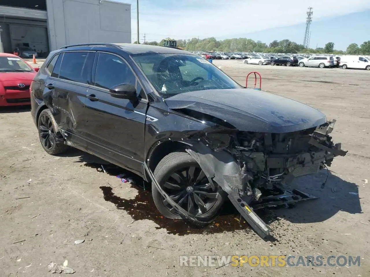 4 Photograph of a damaged car 3VV2B7AX2MM098542 VOLKSWAGEN TIGUAN 2021