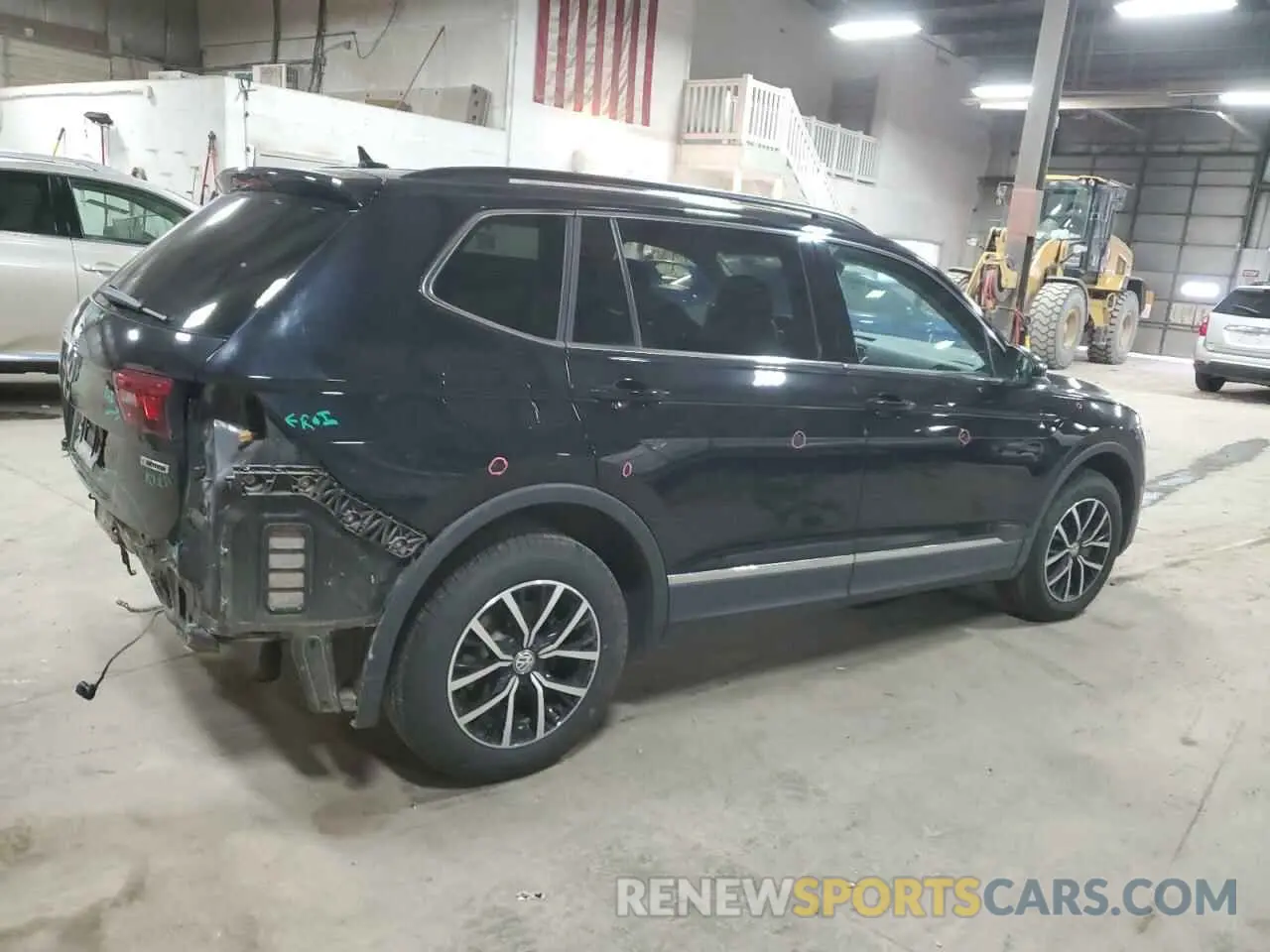 3 Photograph of a damaged car 3VV2B7AX2MM101584 VOLKSWAGEN TIGUAN 2021