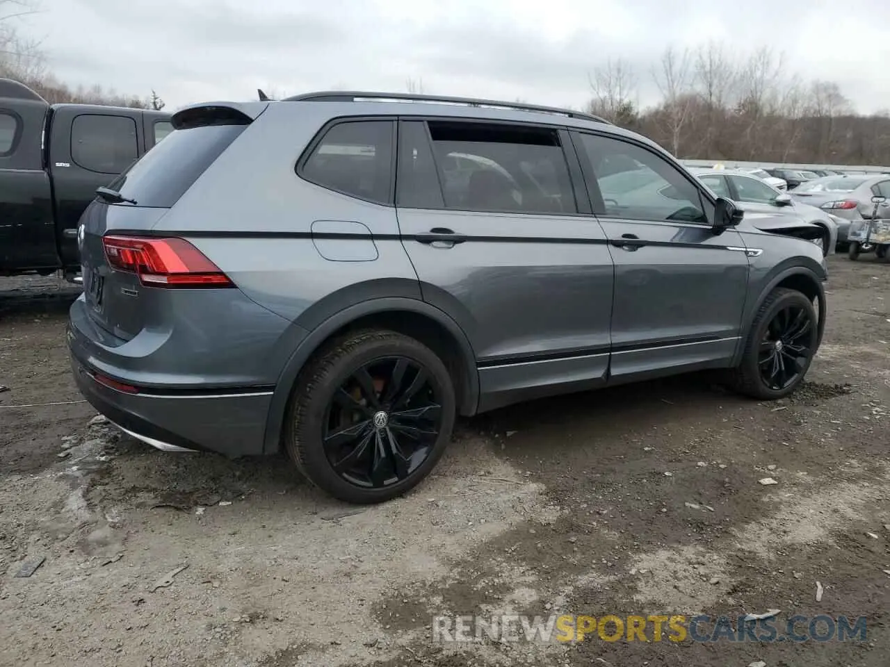 3 Photograph of a damaged car 3VV2B7AX2MM115632 VOLKSWAGEN TIGUAN 2021