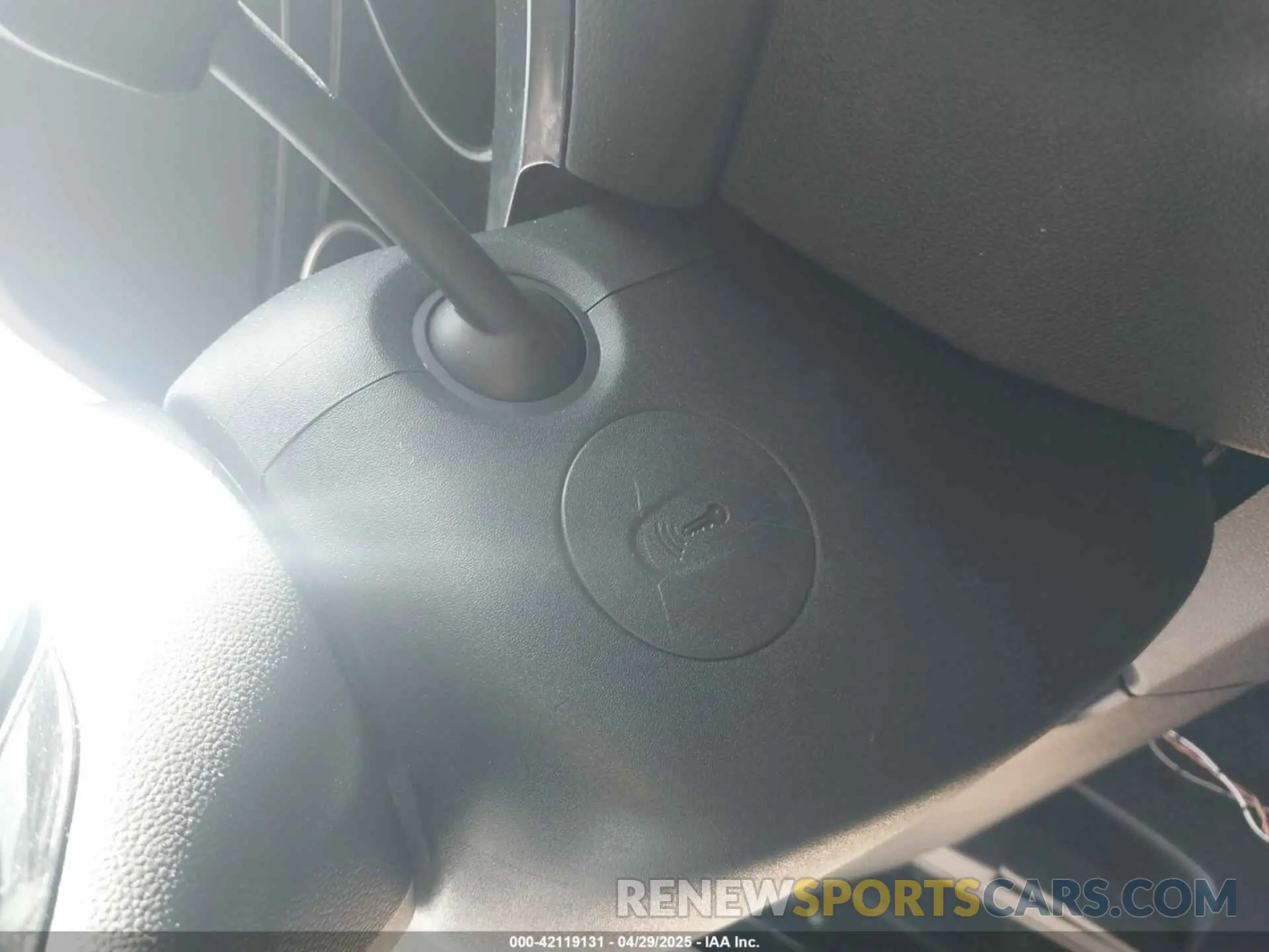 11 Photograph of a damaged car 3VV2B7AX2MM133449 VOLKSWAGEN TIGUAN 2021