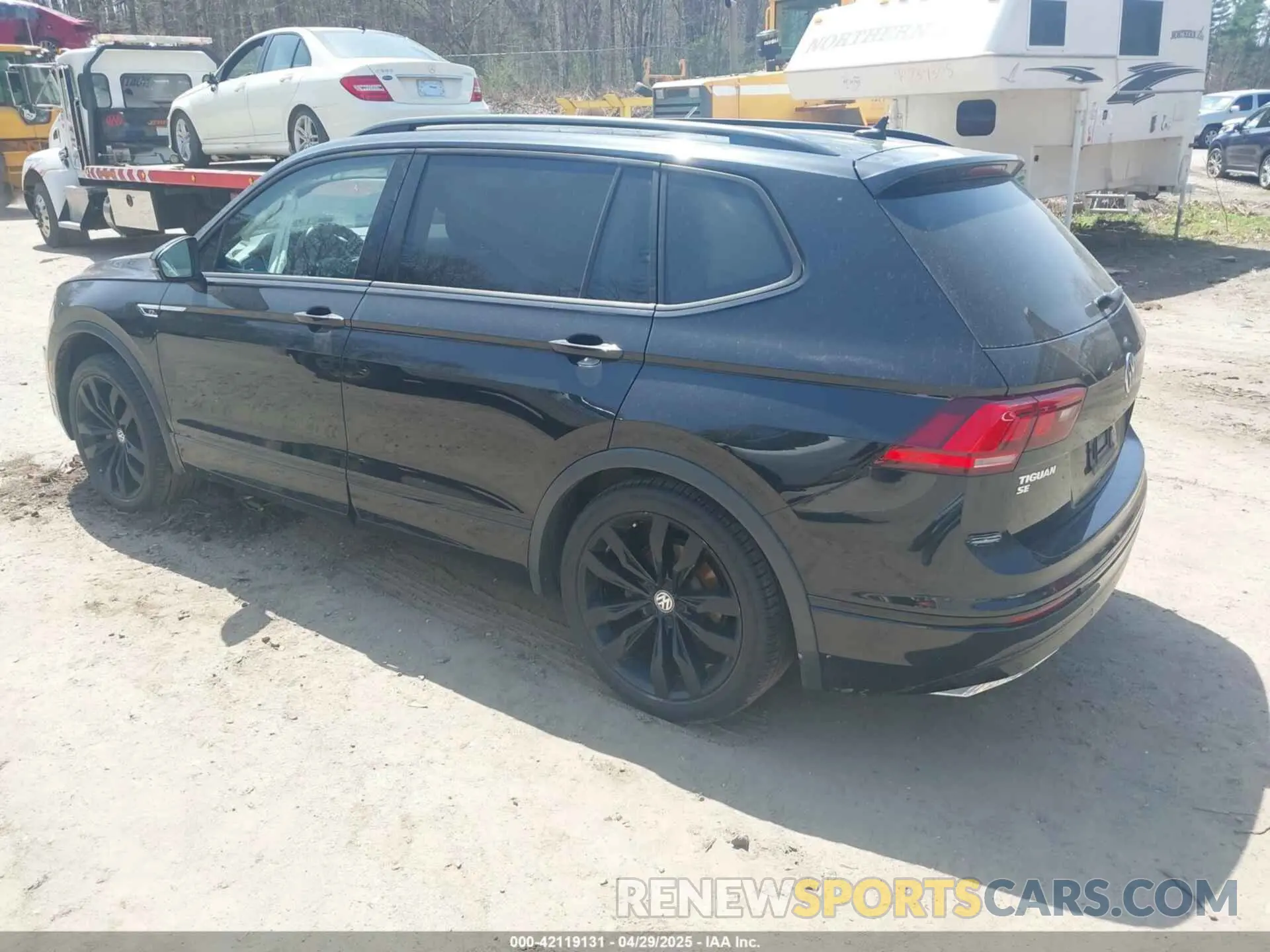 3 Photograph of a damaged car 3VV2B7AX2MM133449 VOLKSWAGEN TIGUAN 2021