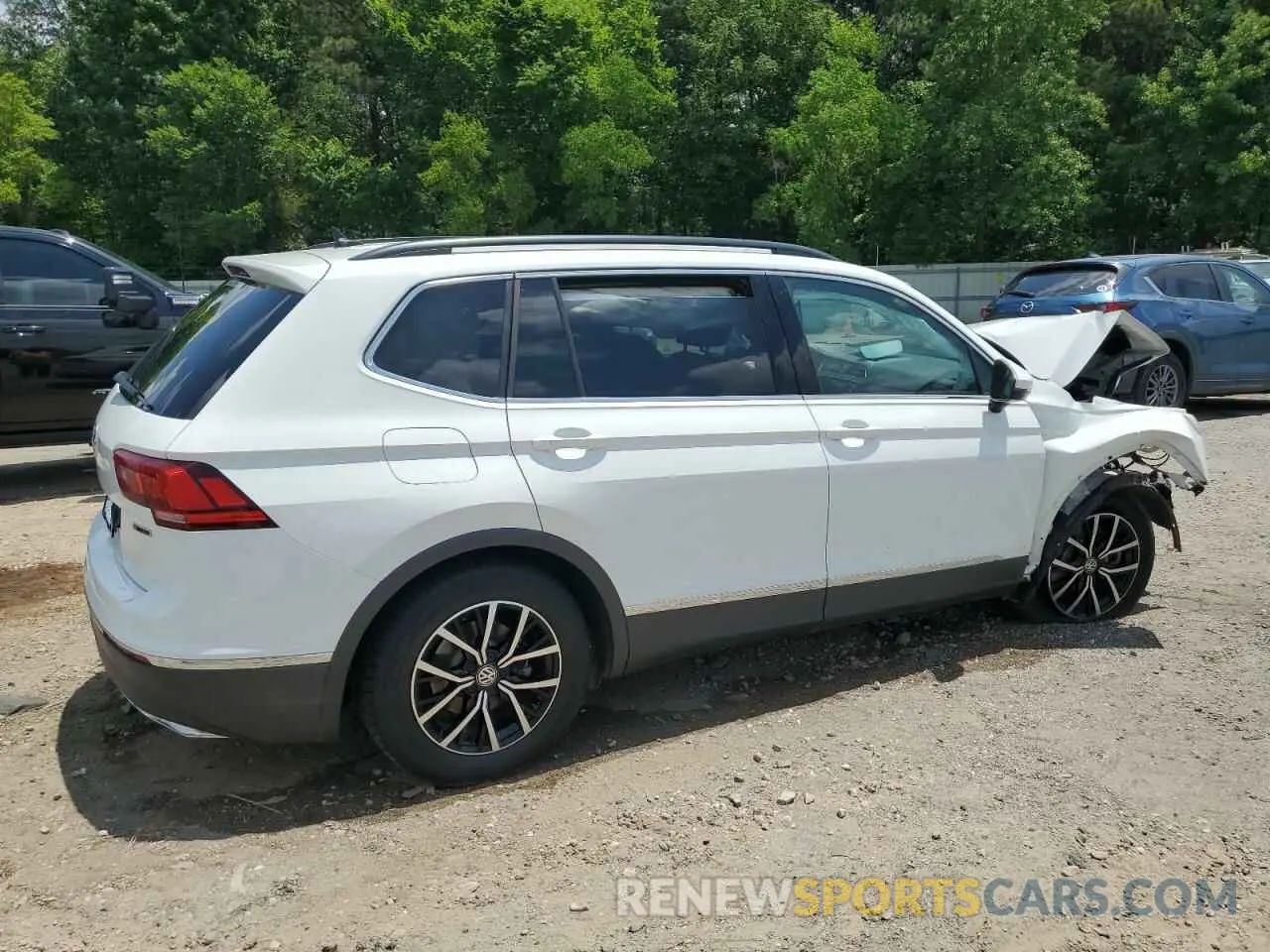 3 Photograph of a damaged car 3VV2B7AX3MM009500 VOLKSWAGEN TIGUAN 2021
