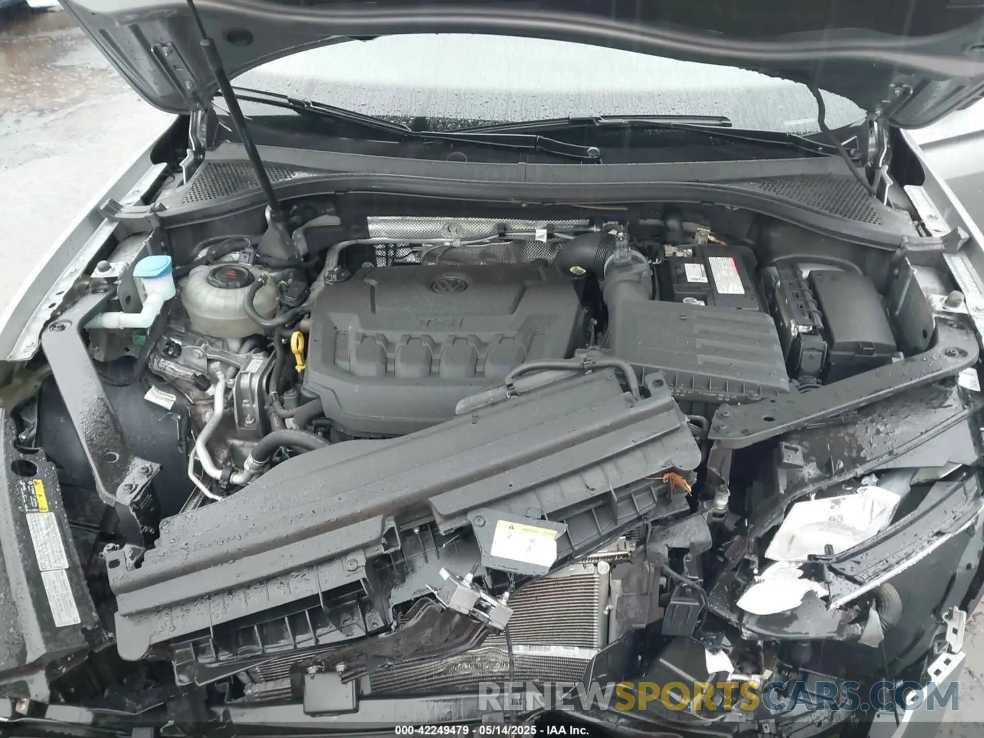 10 Photograph of a damaged car 3VV2B7AX3MM013711 VOLKSWAGEN TIGUAN 2021