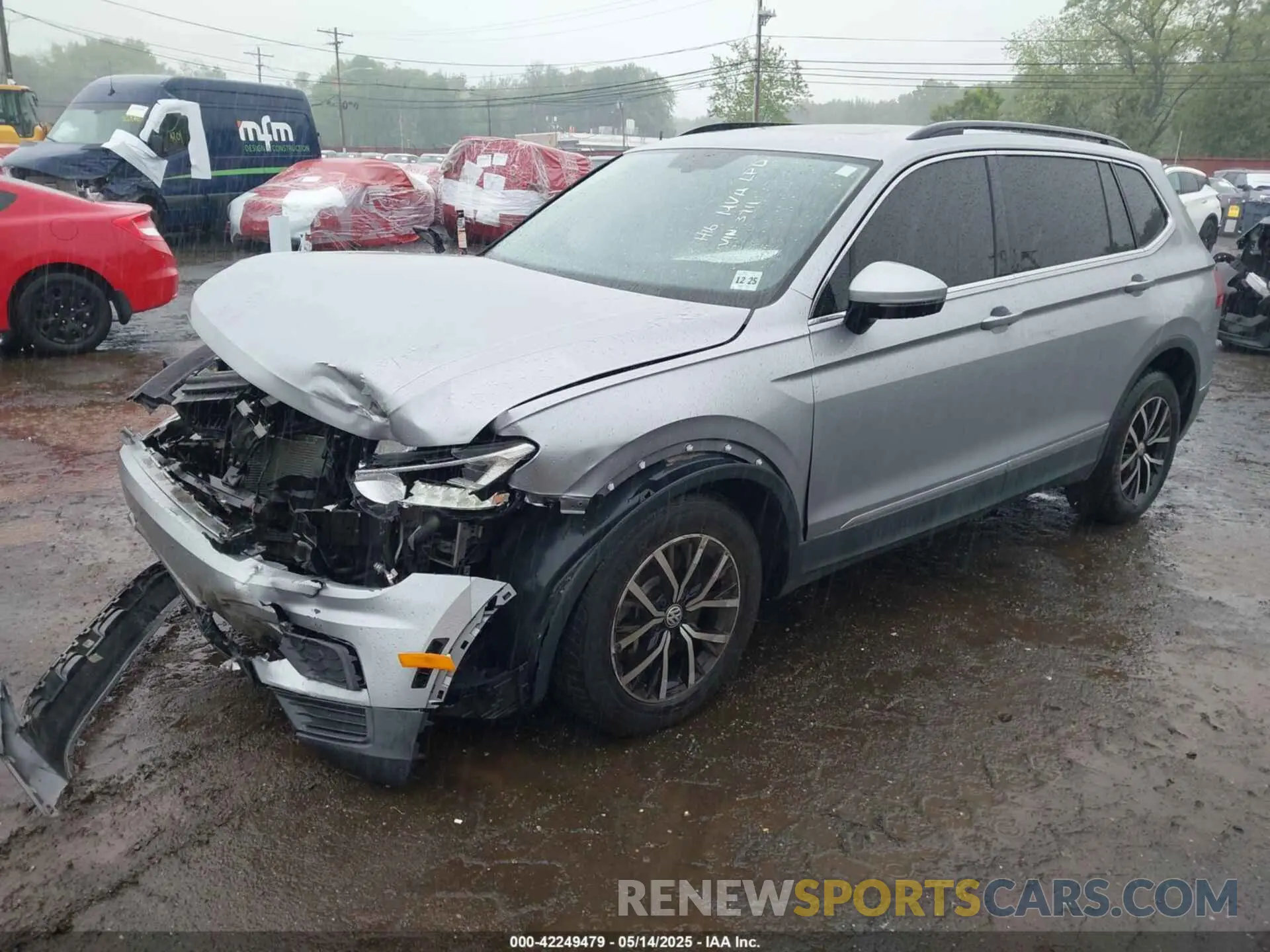 2 Photograph of a damaged car 3VV2B7AX3MM013711 VOLKSWAGEN TIGUAN 2021
