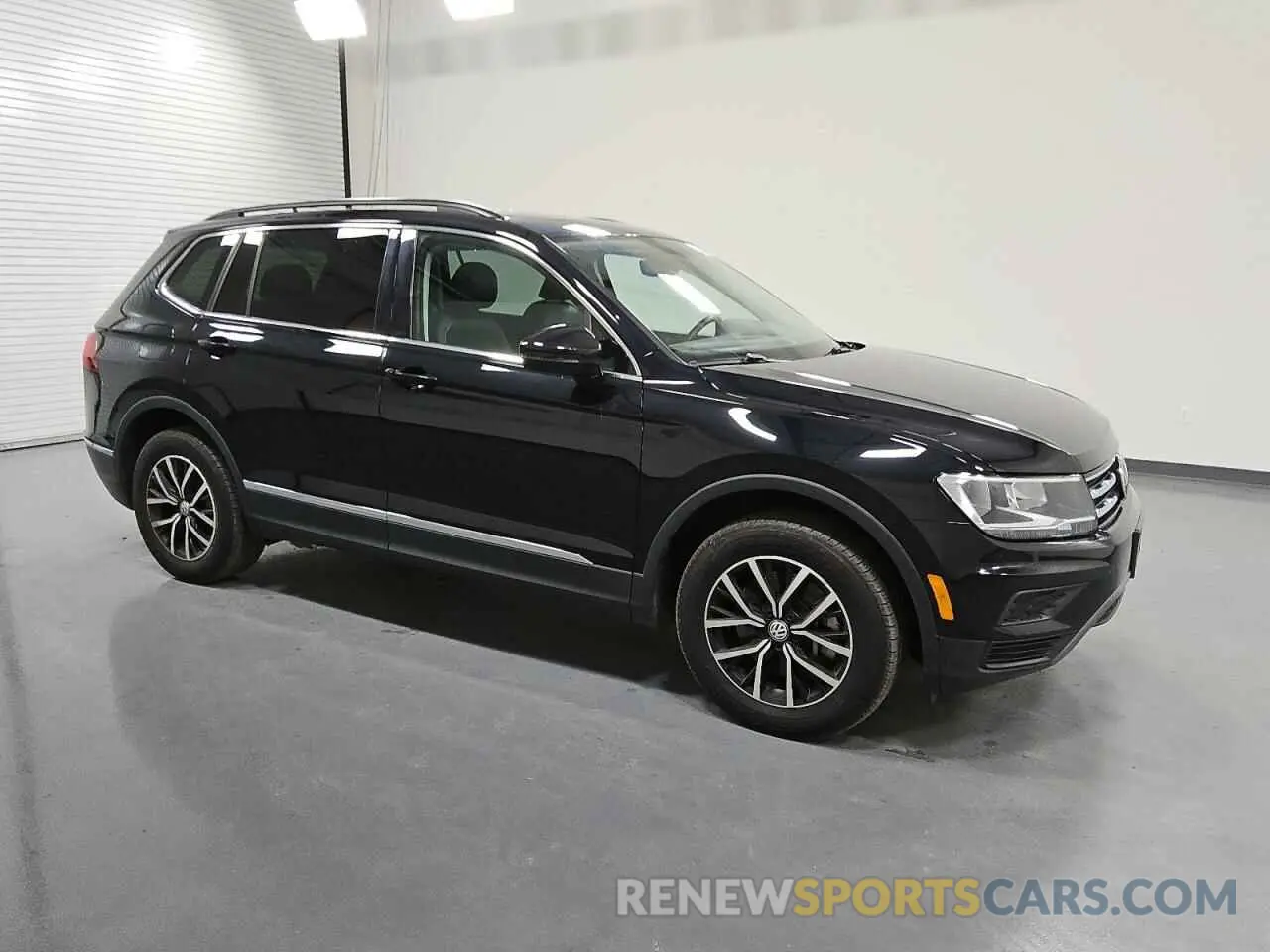 4 Photograph of a damaged car 3VV2B7AX3MM021758 VOLKSWAGEN TIGUAN 2021
