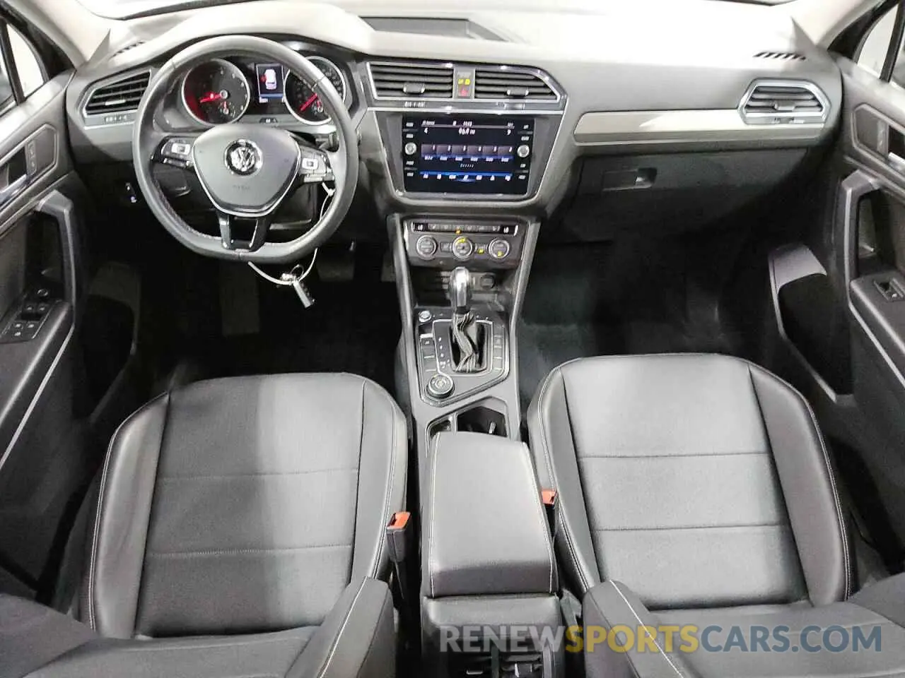 8 Photograph of a damaged car 3VV2B7AX3MM021758 VOLKSWAGEN TIGUAN 2021