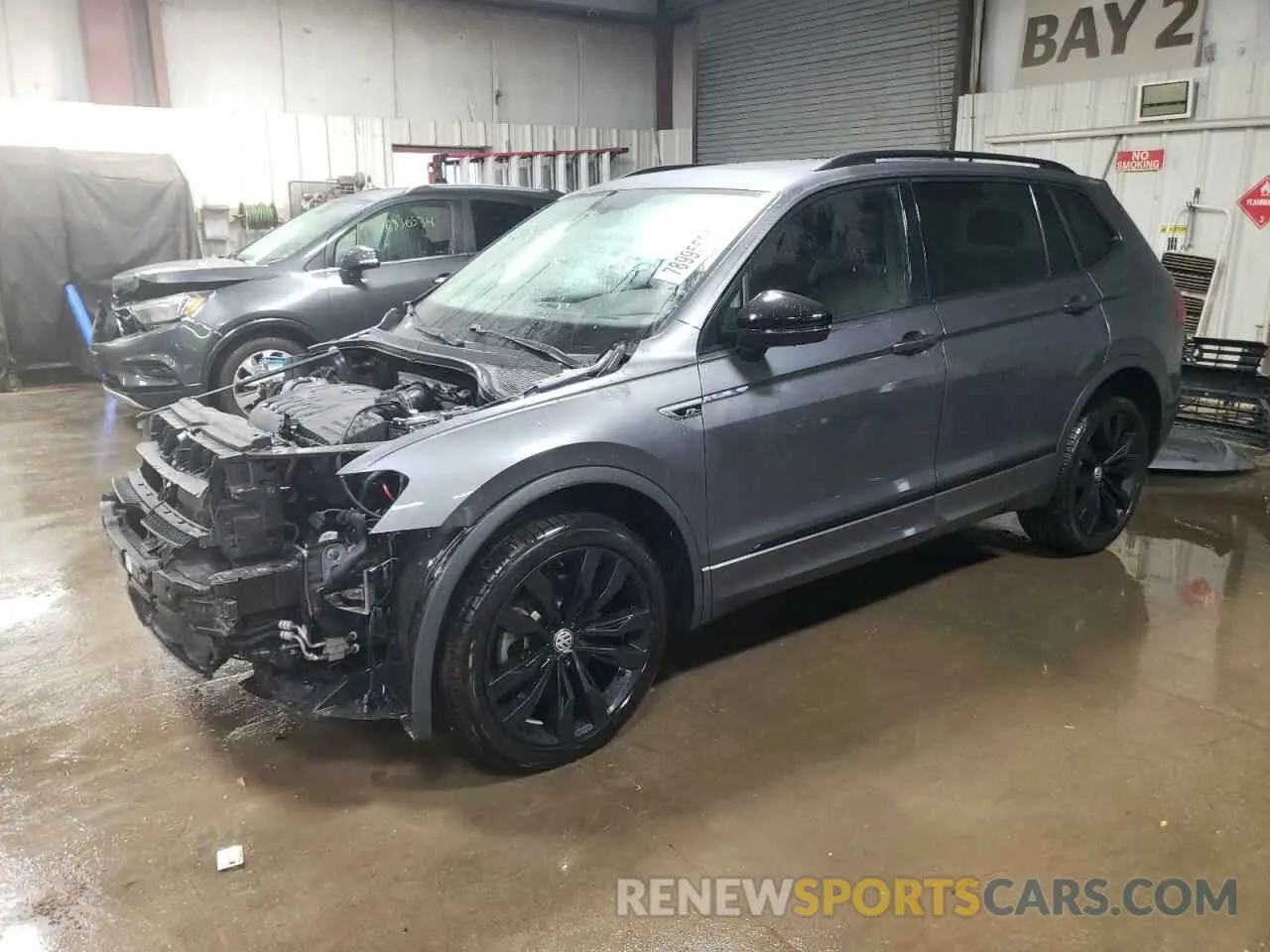 1 Photograph of a damaged car 3VV2B7AX3MM049057 VOLKSWAGEN TIGUAN 2021