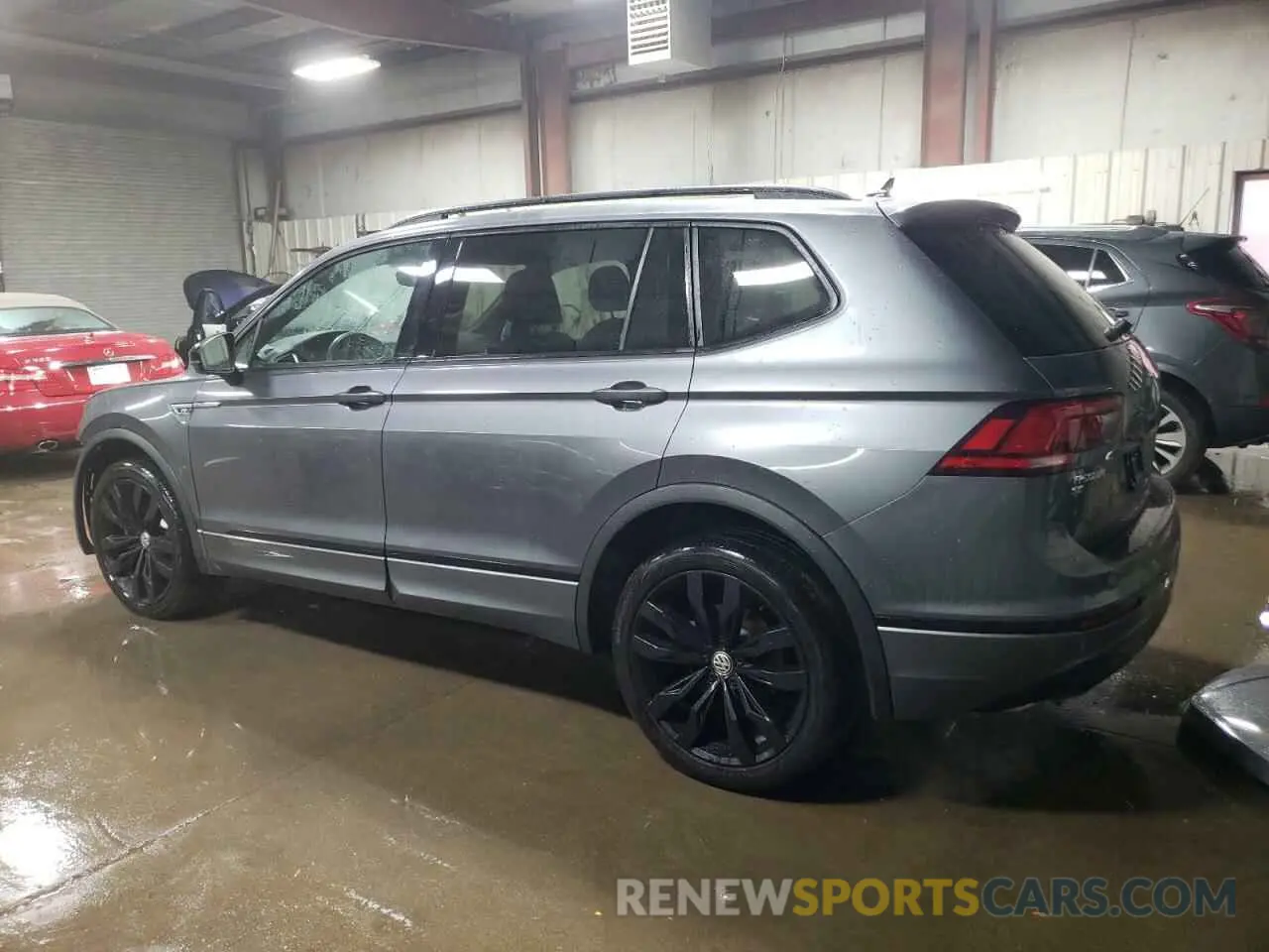 2 Photograph of a damaged car 3VV2B7AX3MM049057 VOLKSWAGEN TIGUAN 2021