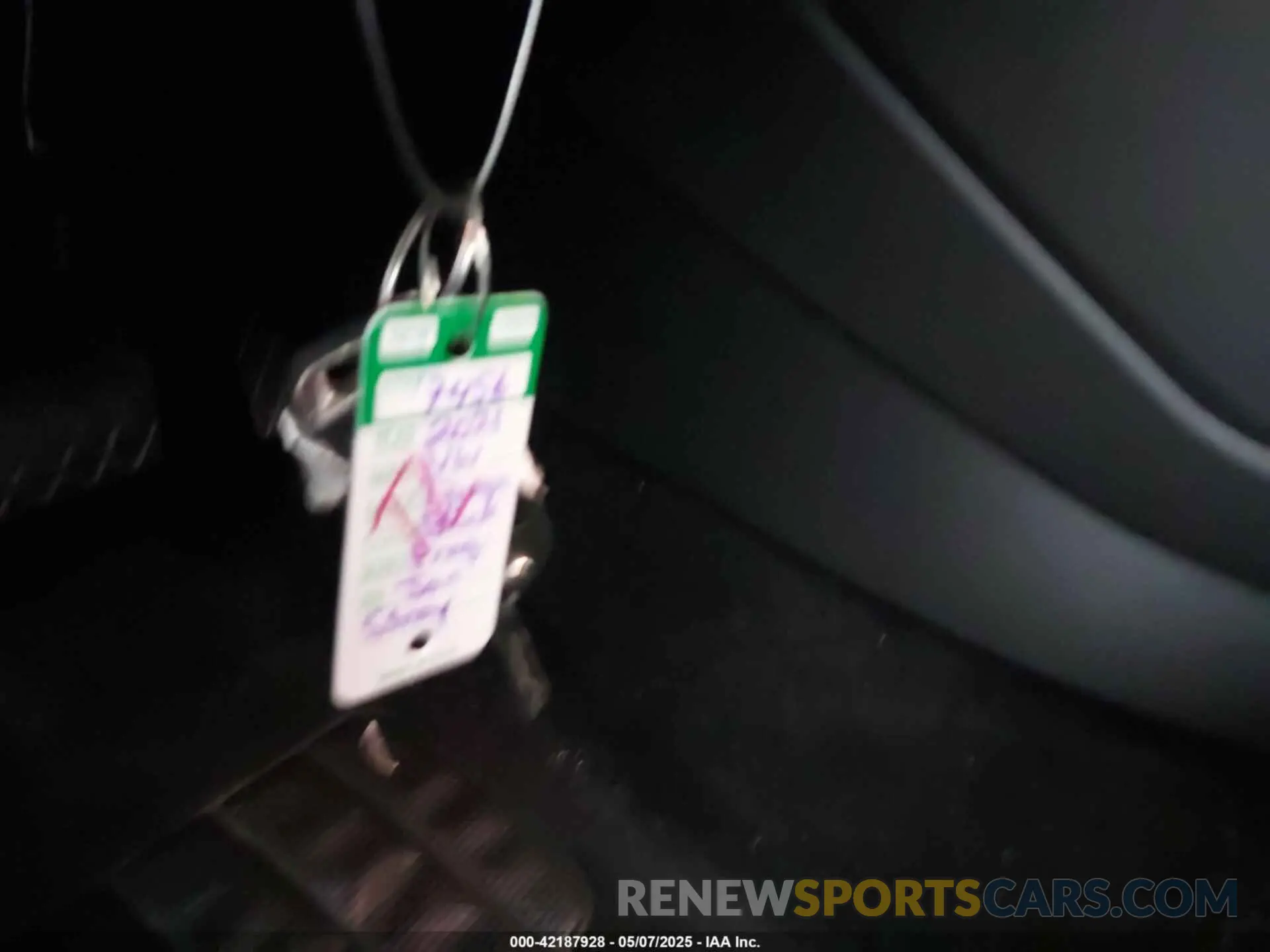 11 Photograph of a damaged car 3VV2B7AX3MM049091 VOLKSWAGEN TIGUAN 2021