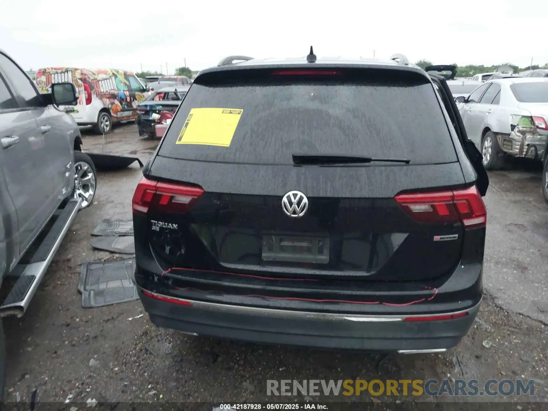 16 Photograph of a damaged car 3VV2B7AX3MM049091 VOLKSWAGEN TIGUAN 2021