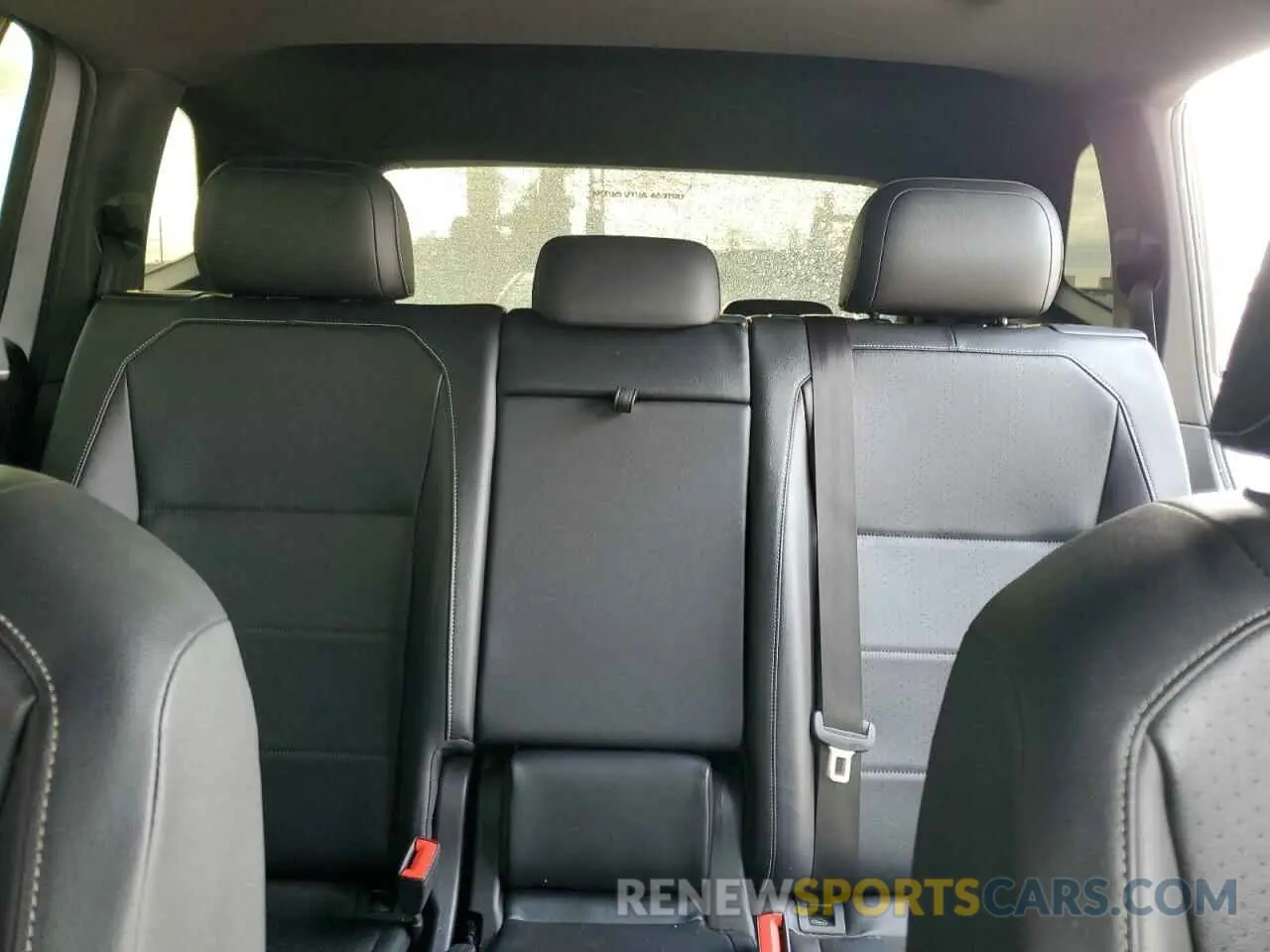10 Photograph of a damaged car 3VV2B7AX3MM067025 VOLKSWAGEN TIGUAN 2021