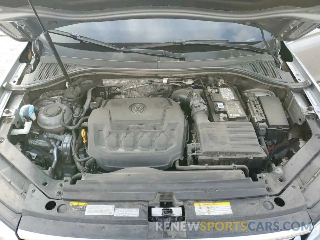 12 Photograph of a damaged car 3VV2B7AX3MM067025 VOLKSWAGEN TIGUAN 2021