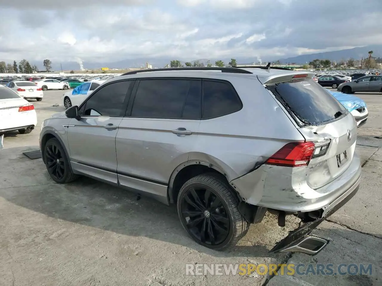 2 Photograph of a damaged car 3VV2B7AX3MM067025 VOLKSWAGEN TIGUAN 2021
