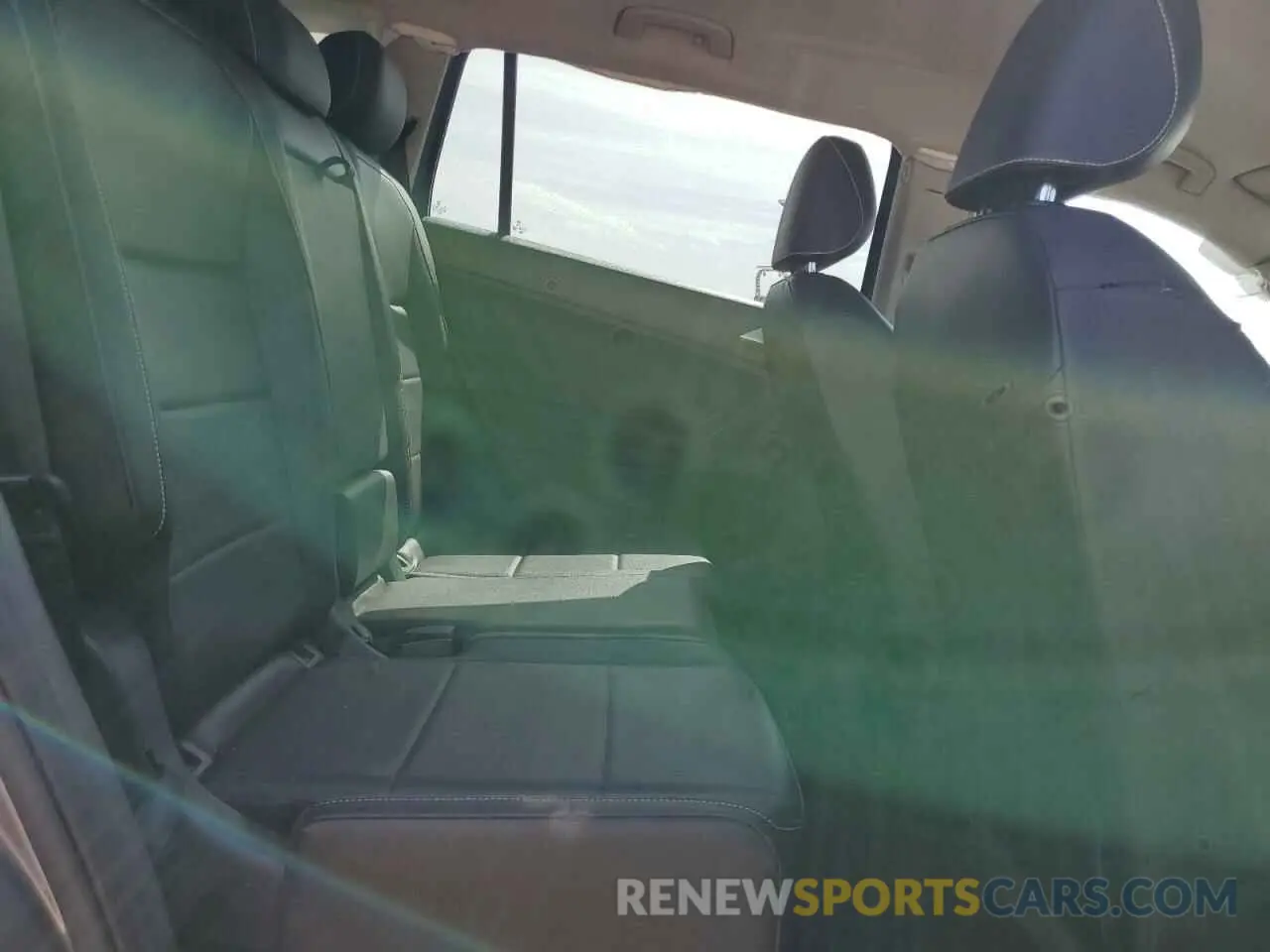 11 Photograph of a damaged car 3VV2B7AX3MM092118 VOLKSWAGEN TIGUAN 2021
