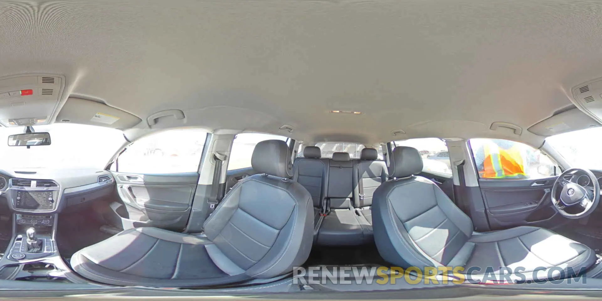 14 Photograph of a damaged car 3VV2B7AX3MM092118 VOLKSWAGEN TIGUAN 2021