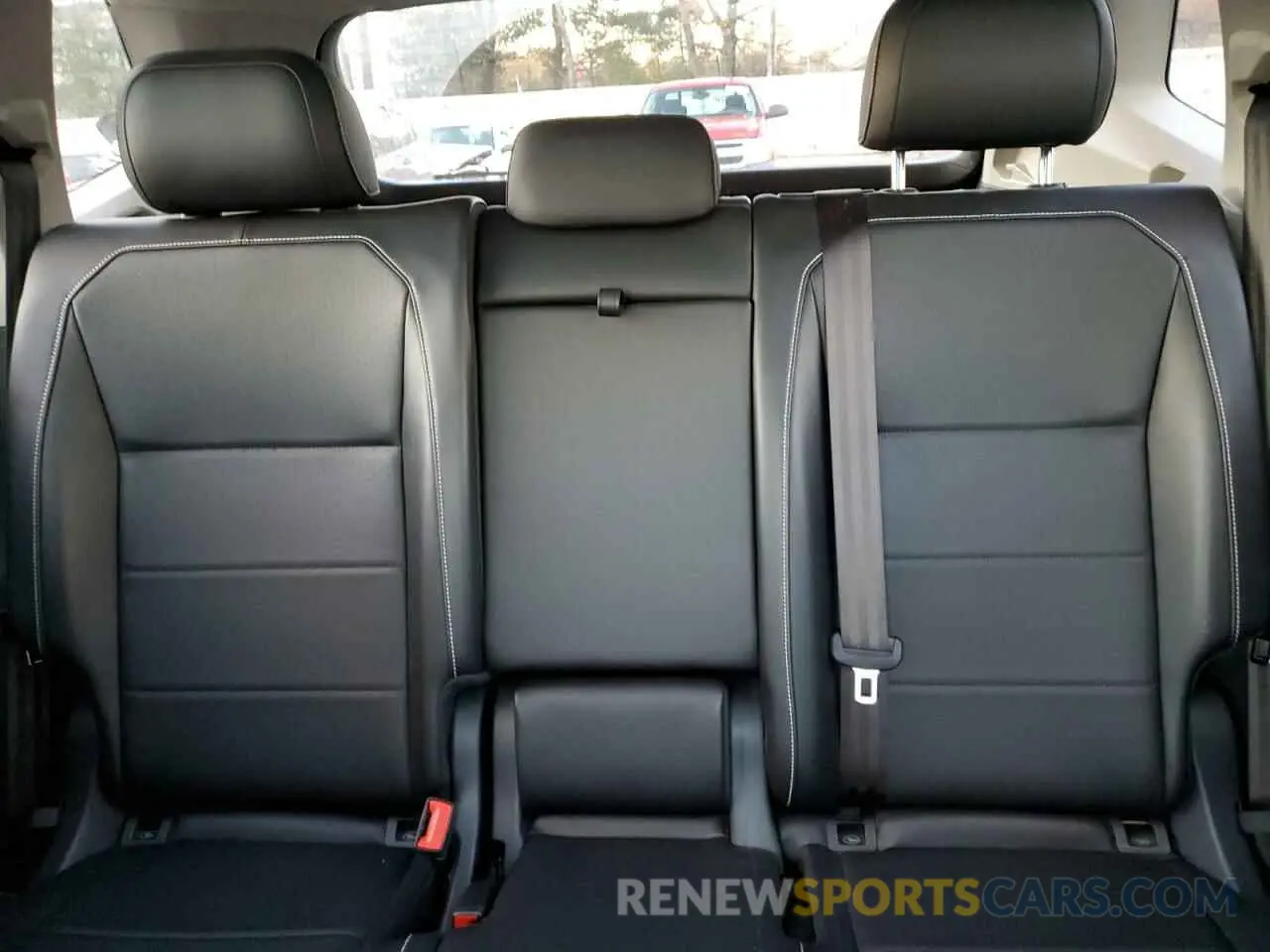 10 Photograph of a damaged car 3VV2B7AX3MM115428 VOLKSWAGEN TIGUAN 2021