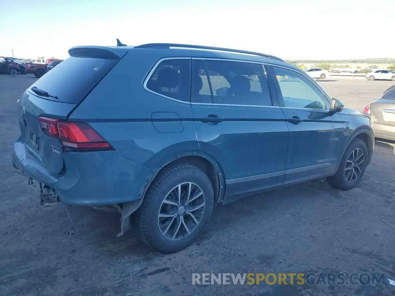 3 Photograph of a damaged car 3VV2B7AX3MM129166 VOLKSWAGEN TIGUAN 2021
