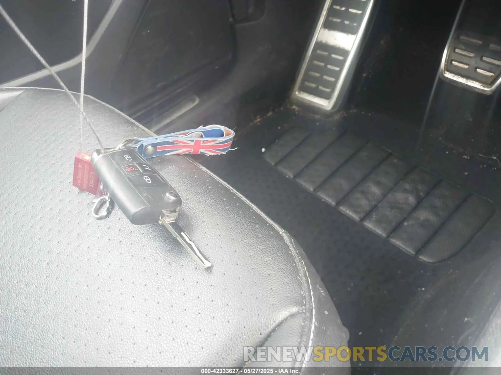 11 Photograph of a damaged car 3VV2B7AX3MM130642 VOLKSWAGEN TIGUAN 2021