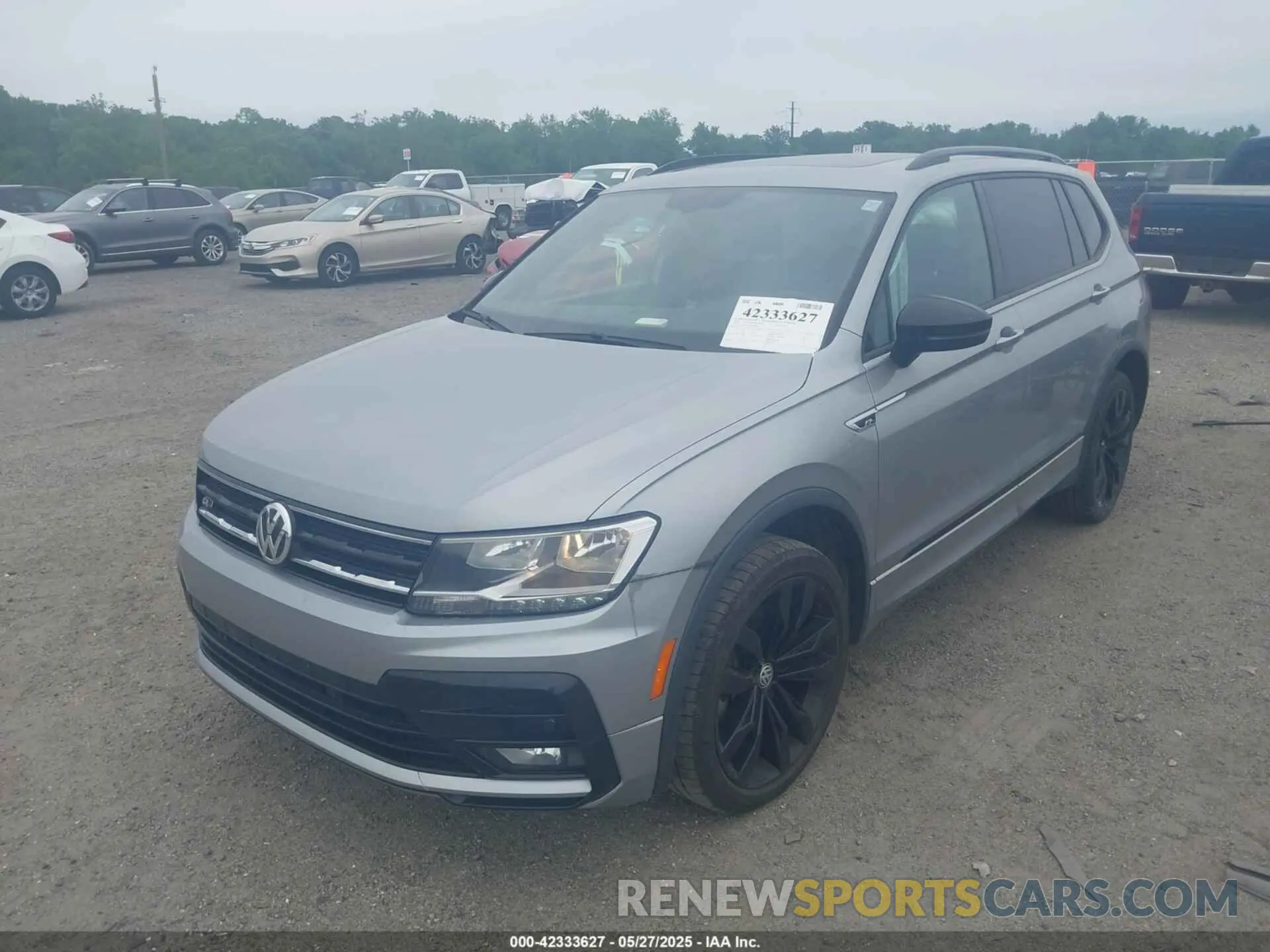 2 Photograph of a damaged car 3VV2B7AX3MM130642 VOLKSWAGEN TIGUAN 2021