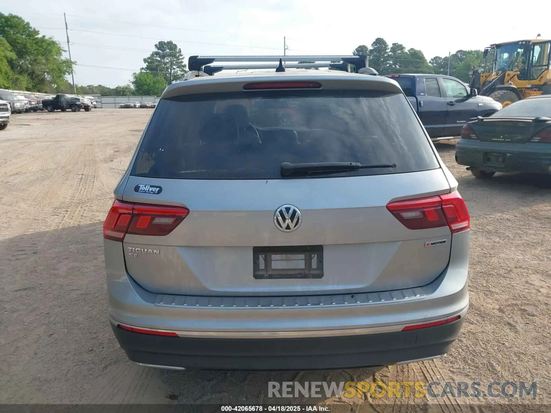 16 Photograph of a damaged car 3VV2B7AX3MM139910 VOLKSWAGEN TIGUAN 2021