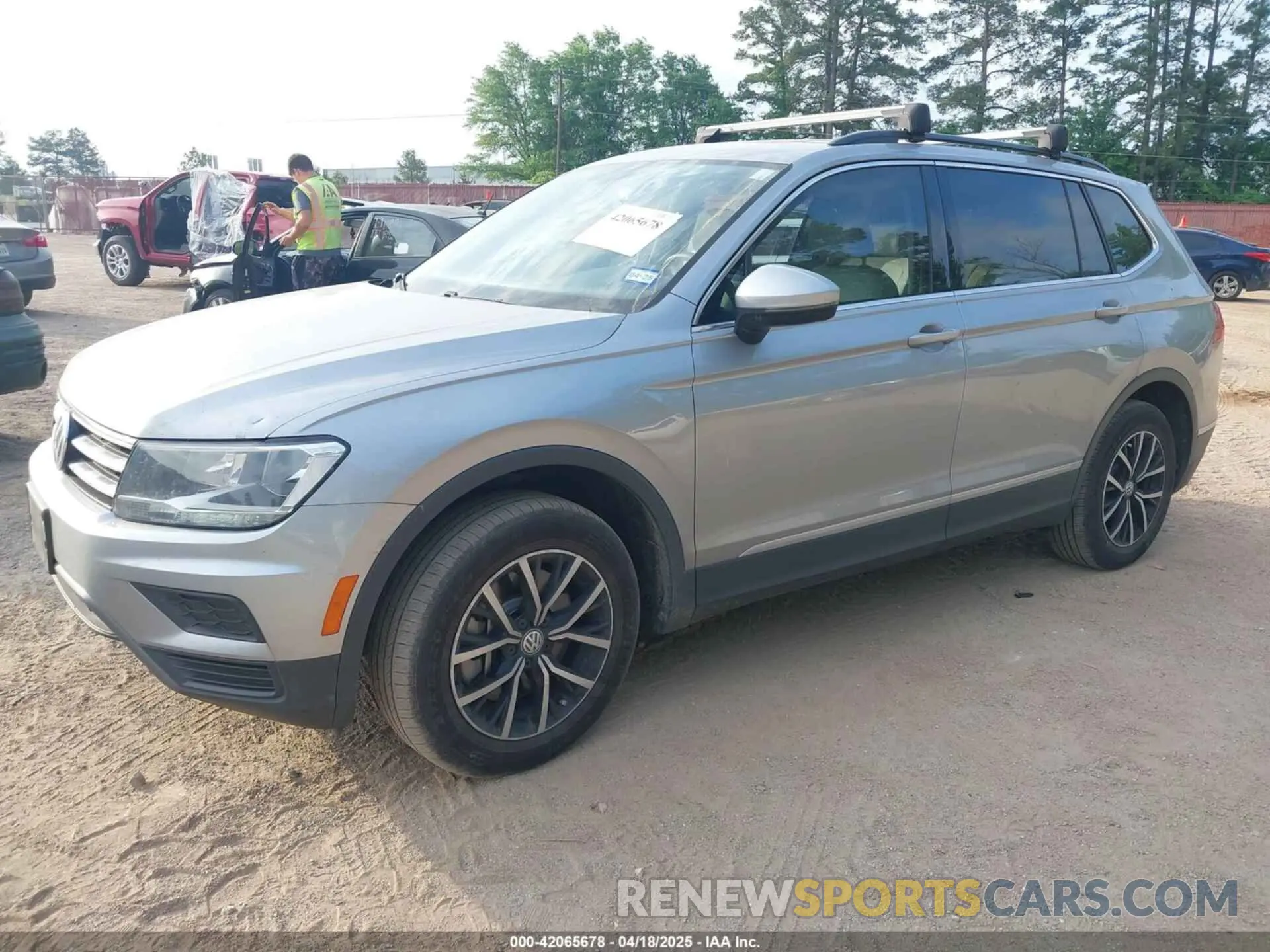 2 Photograph of a damaged car 3VV2B7AX3MM139910 VOLKSWAGEN TIGUAN 2021