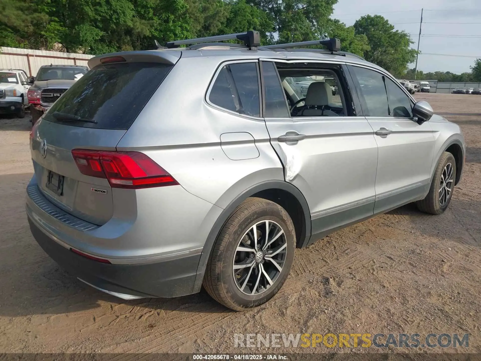 4 Photograph of a damaged car 3VV2B7AX3MM139910 VOLKSWAGEN TIGUAN 2021