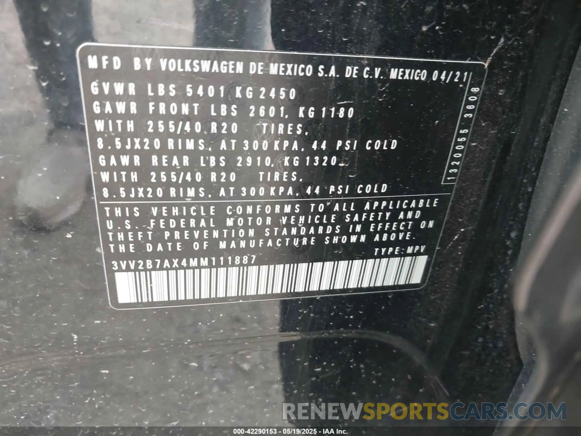9 Photograph of a damaged car 3VV2B7AX4MM111887 VOLKSWAGEN TIGUAN 2021